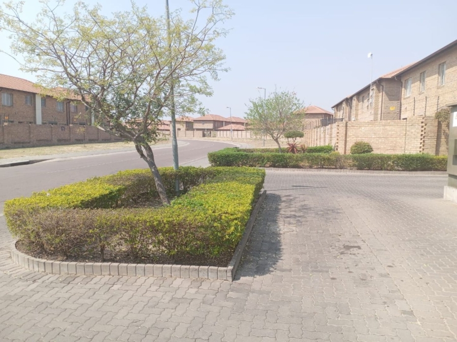 3 Bedroom Property for Sale in Annlin-wes Gauteng