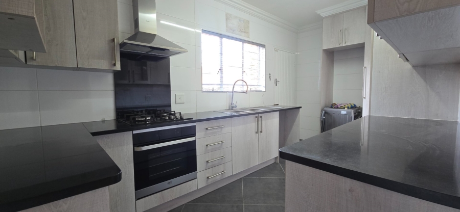3 Bedroom Property for Sale in Brackenhurst Gauteng