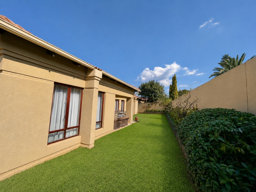 3 Bedroom Property for Sale in Halfway Gardens Gauteng
