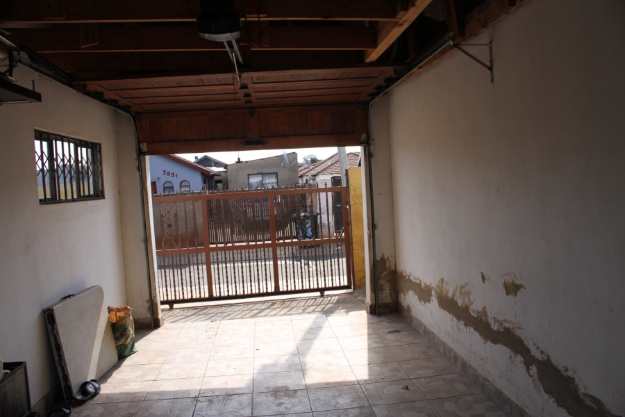 3 Bedroom Property for Sale in Protea Glen Gauteng