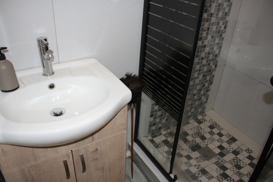 3 Bedroom Property for Sale in Protea Glen Gauteng