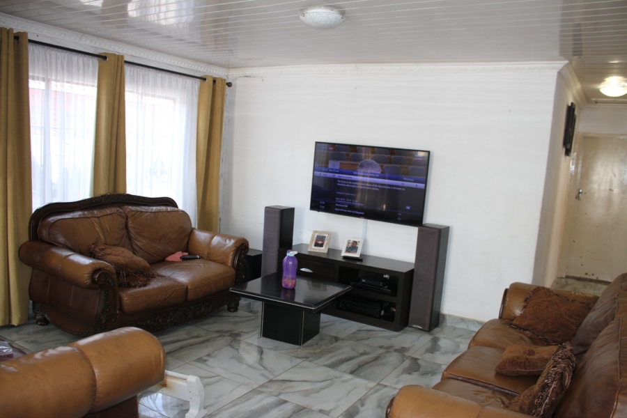 3 Bedroom Property for Sale in Protea Glen Gauteng