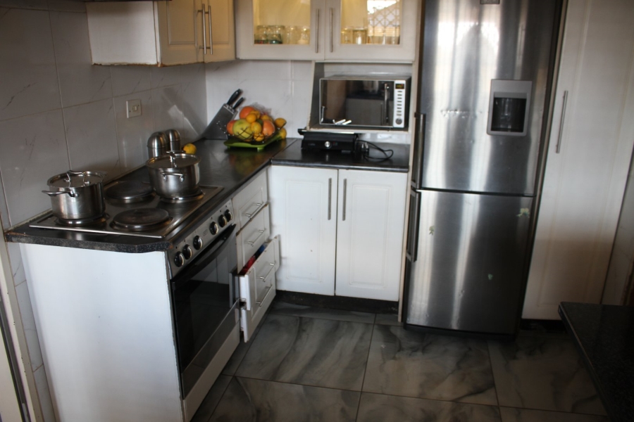 3 Bedroom Property for Sale in Protea Glen Gauteng
