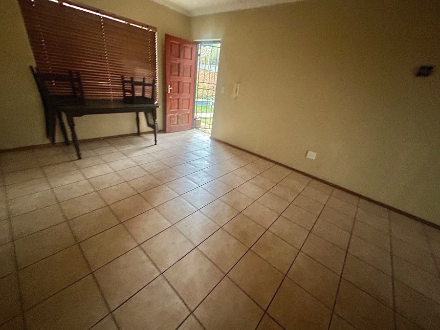 3 Bedroom Property for Sale in Halfway Gardens Gauteng
