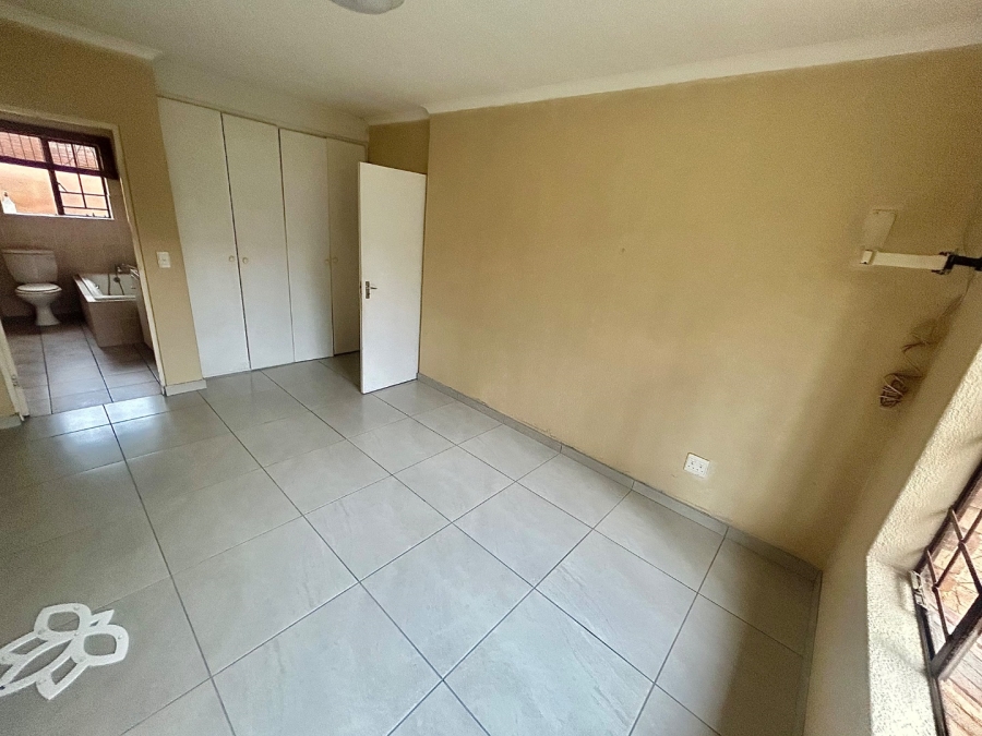 3 Bedroom Property for Sale in Halfway Gardens Gauteng