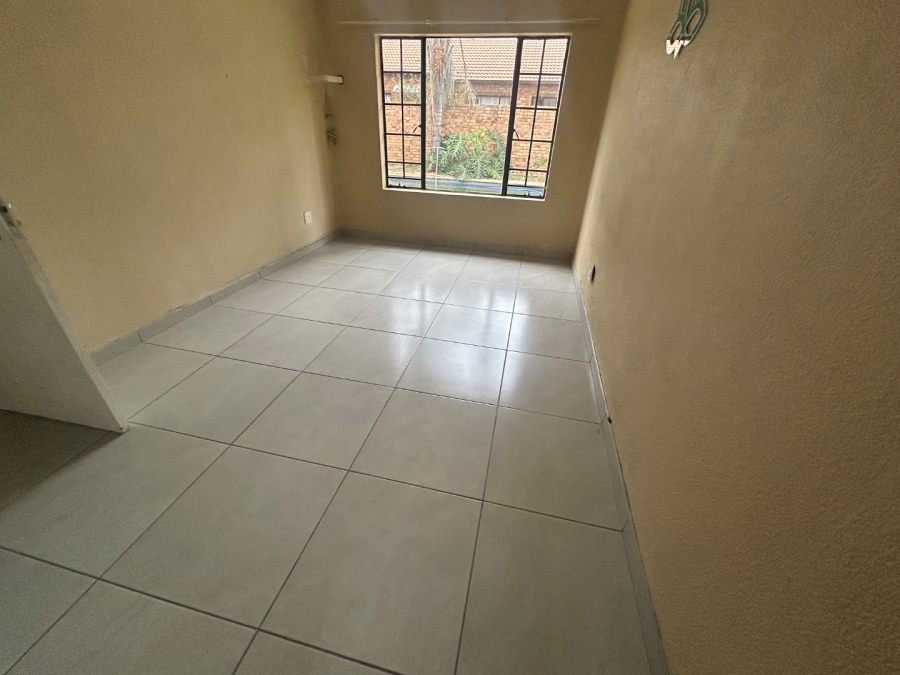3 Bedroom Property for Sale in Halfway Gardens Gauteng