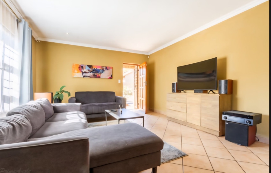 2 Bedroom Property for Sale in Willow Park Manor Gauteng