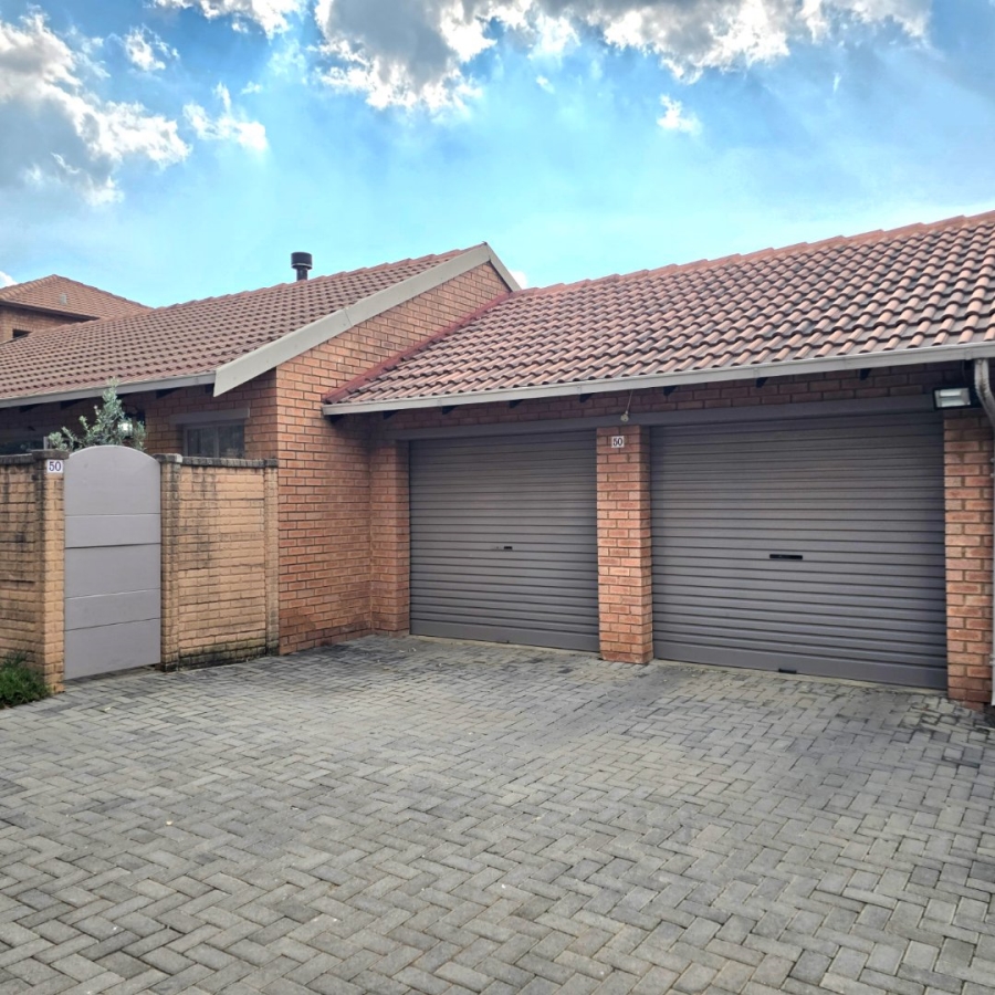 2 Bedroom Property for Sale in Willow Park Manor Gauteng