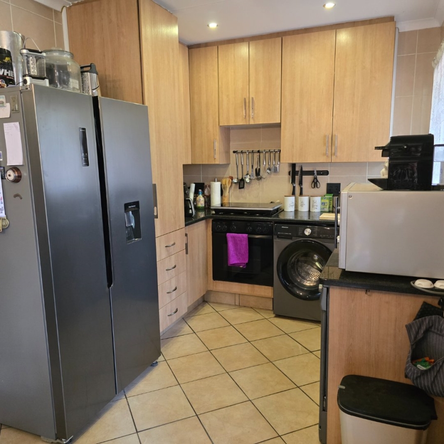 2 Bedroom Property for Sale in Willow Park Manor Gauteng