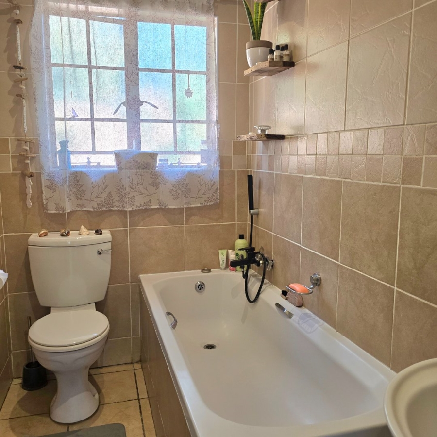 2 Bedroom Property for Sale in Willow Park Manor Gauteng