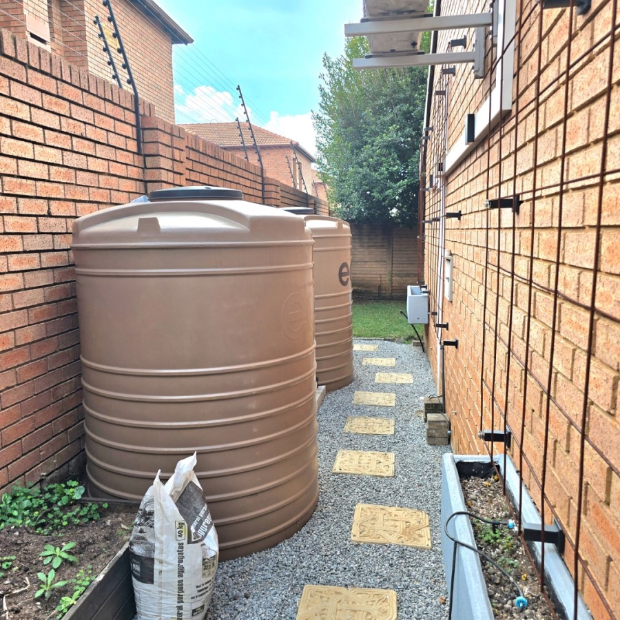 2 Bedroom Property for Sale in Willow Park Manor Gauteng