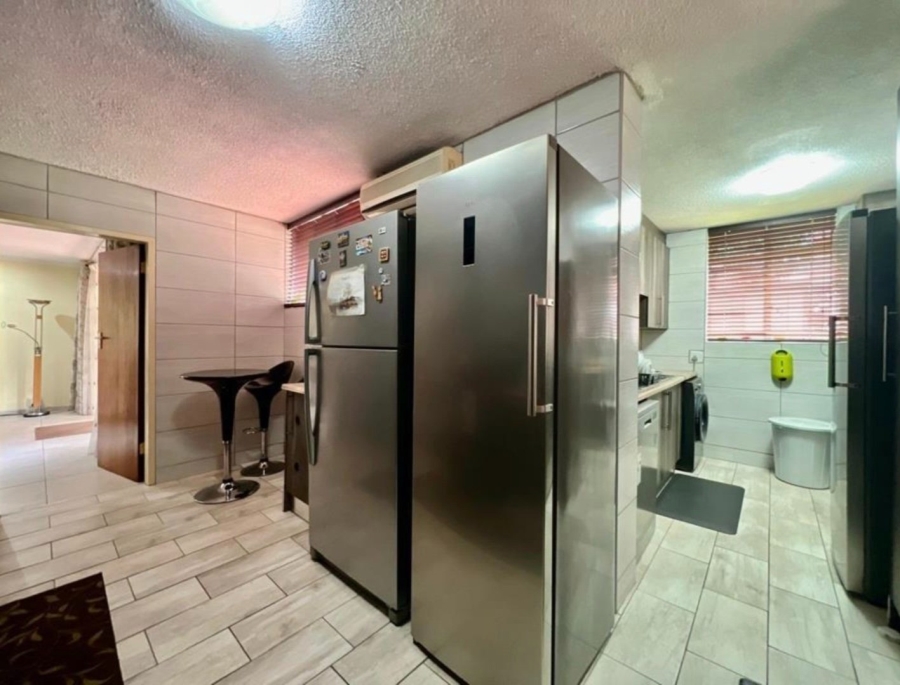 3 Bedroom Property for Sale in La Montagne Gauteng