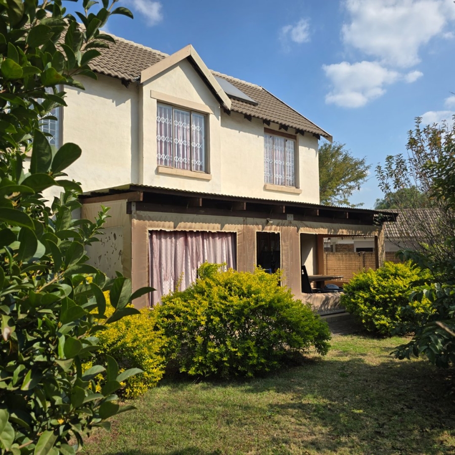 3 Bedroom Property for Sale in Willow Park Manor Gauteng