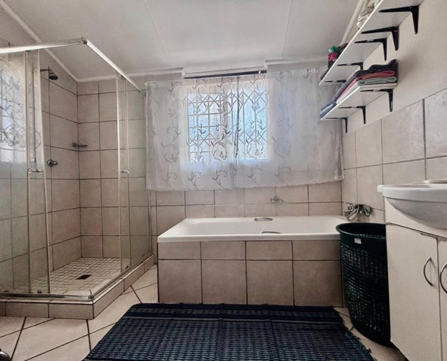 3 Bedroom Property for Sale in Willow Park Manor Gauteng