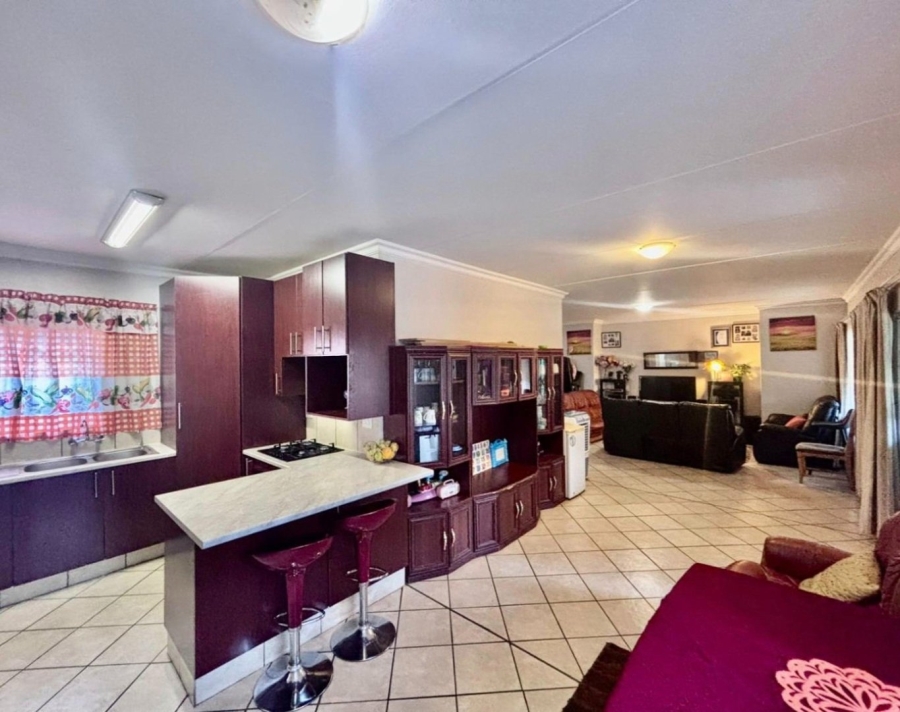 3 Bedroom Property for Sale in Willow Park Manor Gauteng
