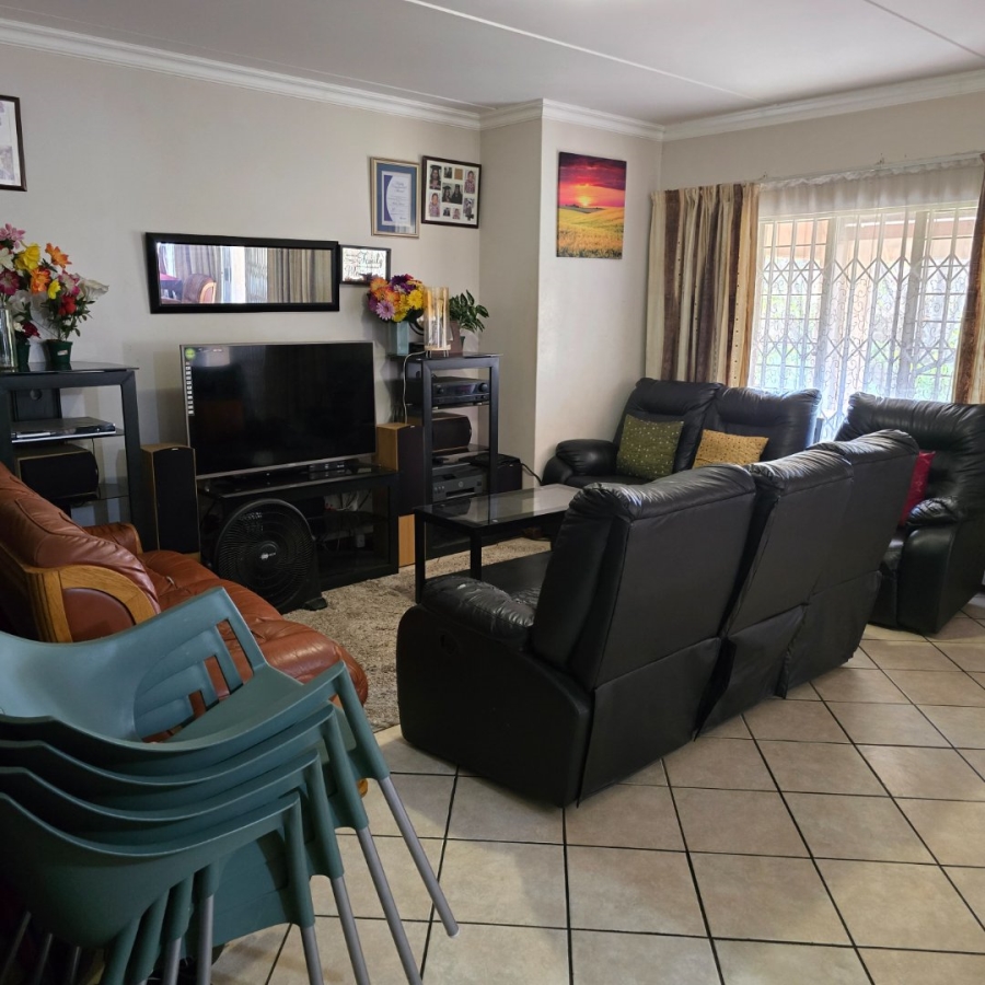 3 Bedroom Property for Sale in Willow Park Manor Gauteng