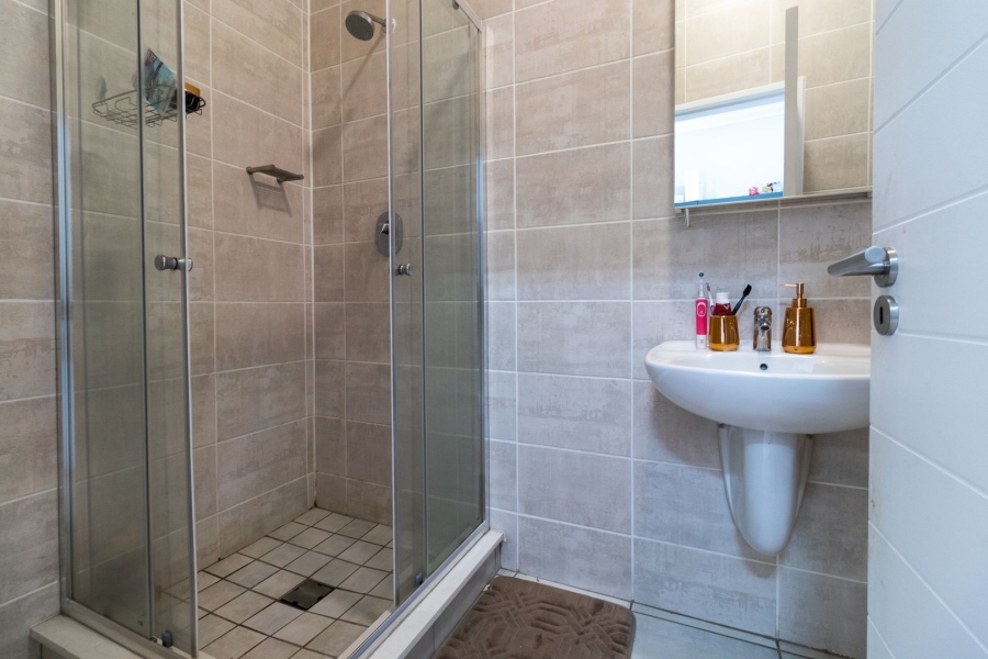 To Let 1 Bedroom Property for Rent in Linbro Park Gauteng