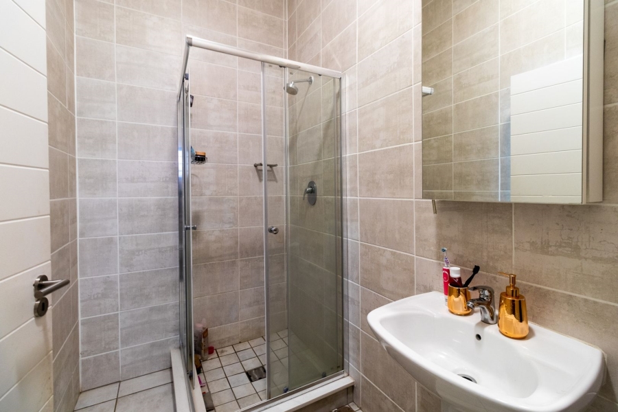 To Let 1 Bedroom Property for Rent in Linbro Park Gauteng