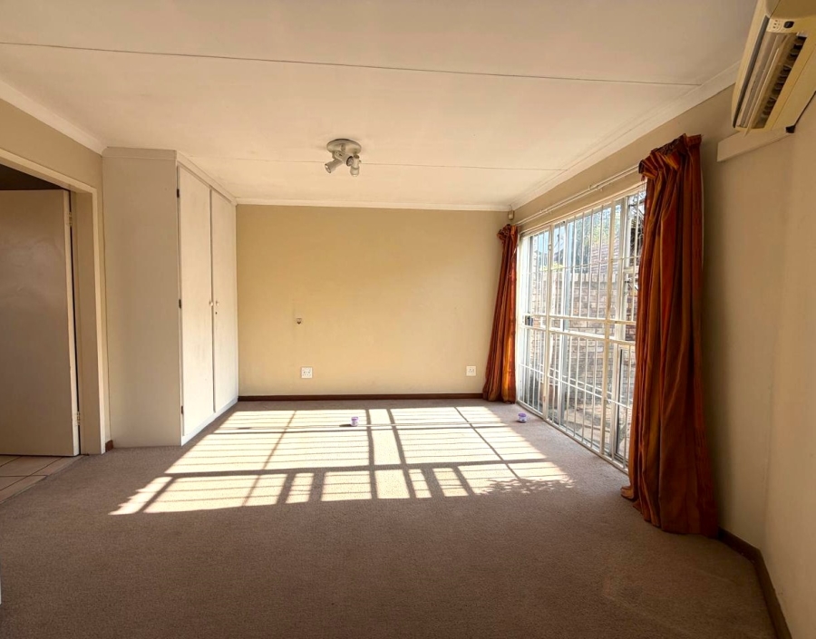 3 Bedroom Property for Sale in Elardus Park Gauteng