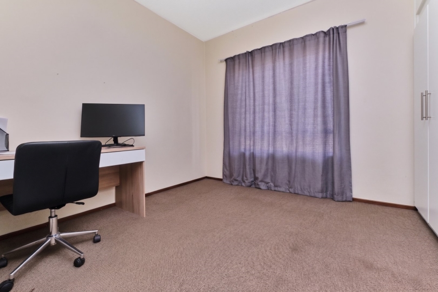 2 Bedroom Property for Sale in Lonehill Gauteng