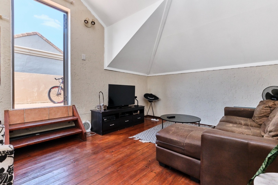 2 Bedroom Property for Sale in Lonehill Gauteng