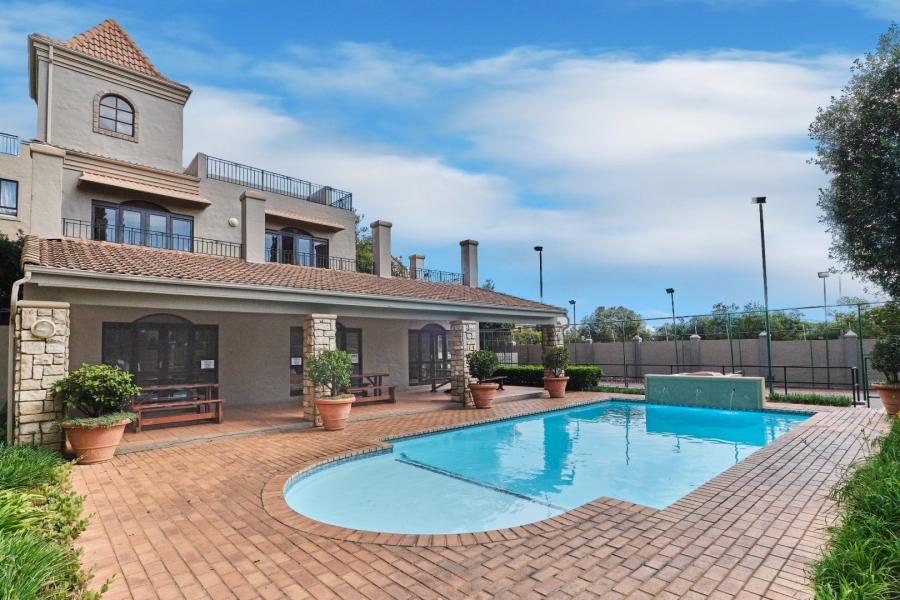 2 Bedroom Property for Sale in Lonehill Gauteng