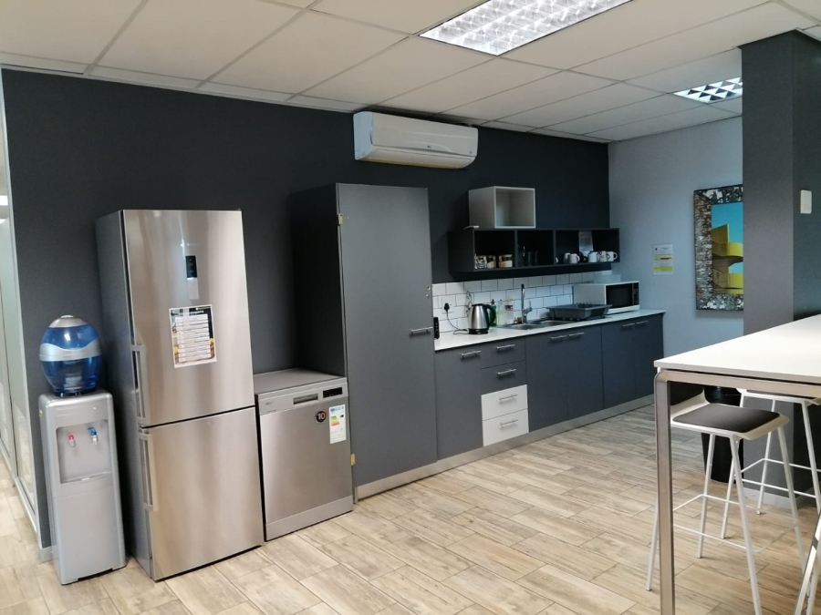 To Let Commercial Property for Rent in Die Hoewes Gauteng