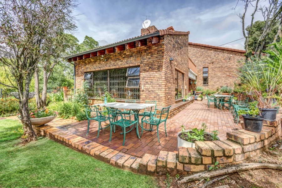 4 Bedroom Property for Sale in Paulshof Gauteng