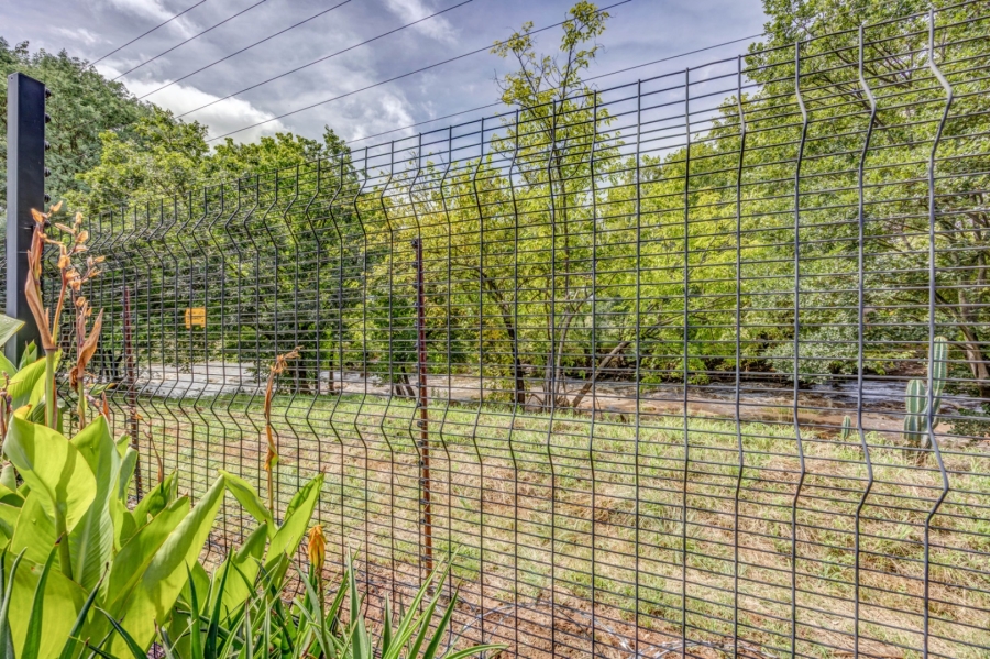4 Bedroom Property for Sale in Paulshof Gauteng