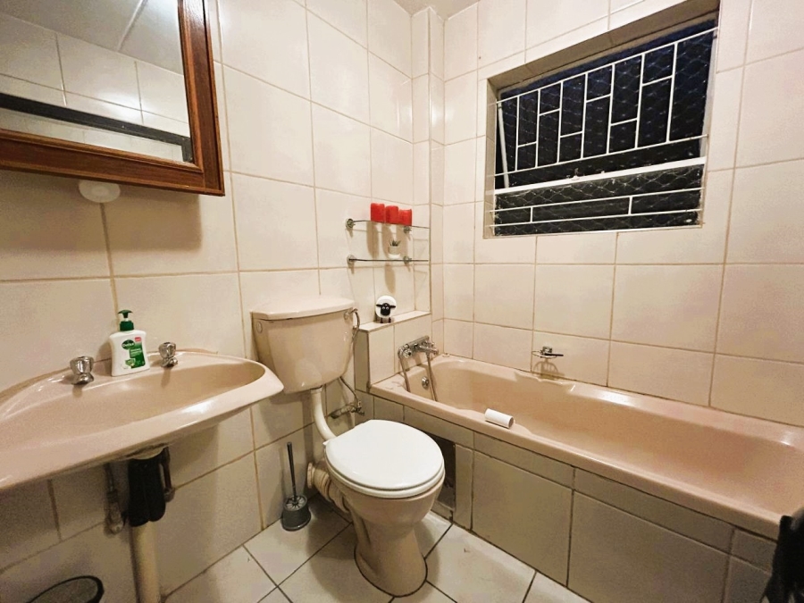 2 Bedroom Property for Sale in Moreleta Park Gauteng