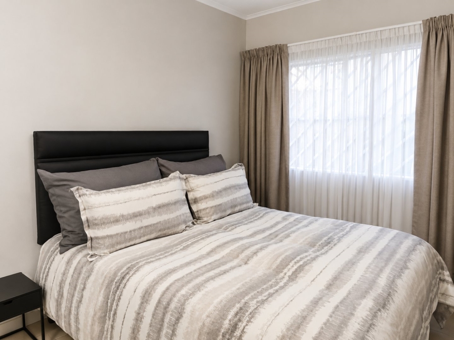 3 Bedroom Property for Sale in Wannenburghoogte Gauteng
