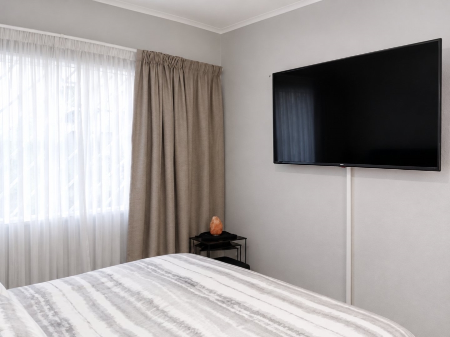 3 Bedroom Property for Sale in Wannenburghoogte Gauteng