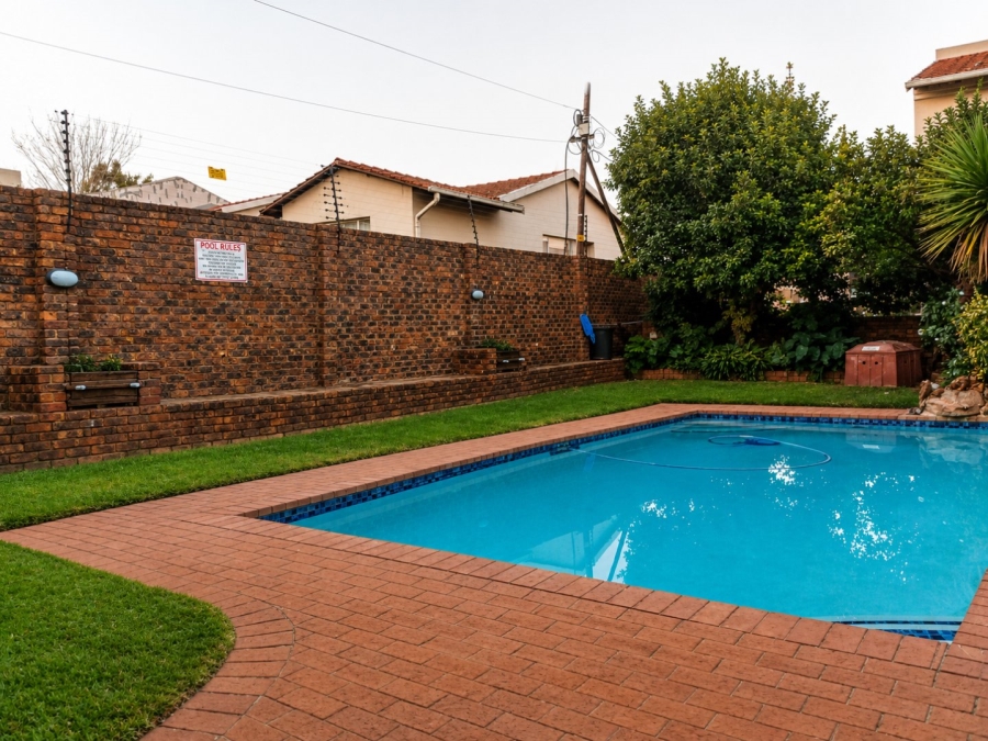 3 Bedroom Property for Sale in Wannenburghoogte Gauteng