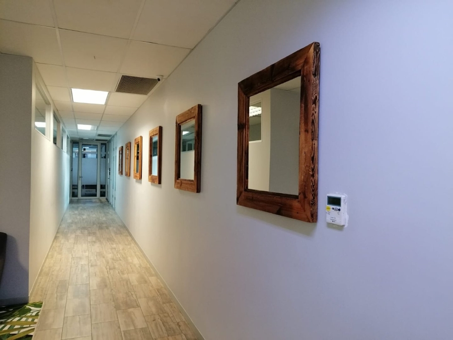 To Let Commercial Property for Rent in Die Hoewes Gauteng