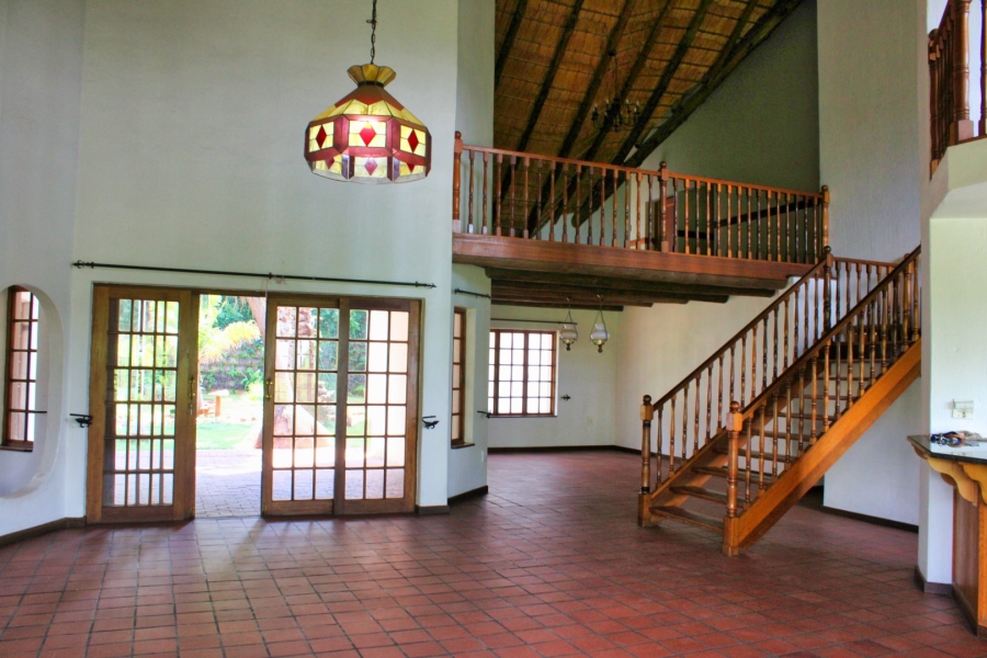  Bedroom Property for Sale in Waverley Gauteng