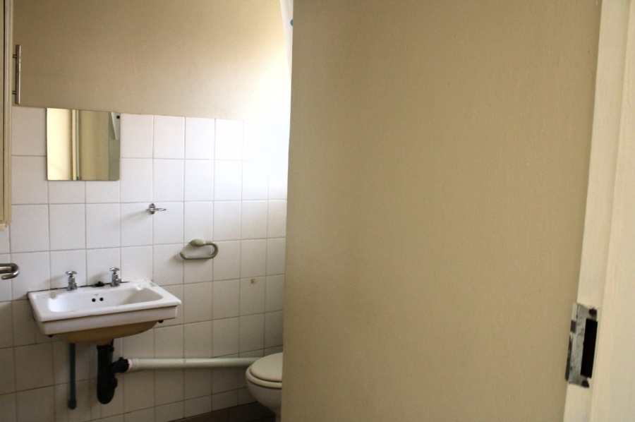  Bedroom Property for Sale in Waverley Gauteng