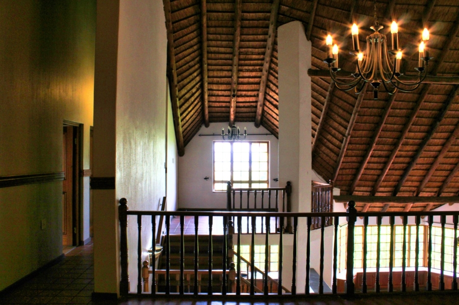  Bedroom Property for Sale in Waverley Gauteng