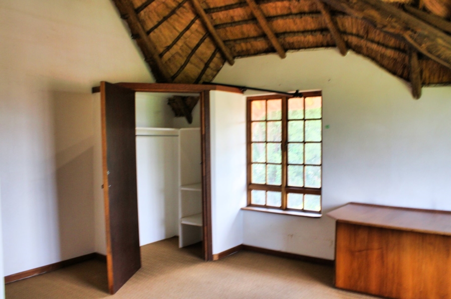  Bedroom Property for Sale in Waverley Gauteng