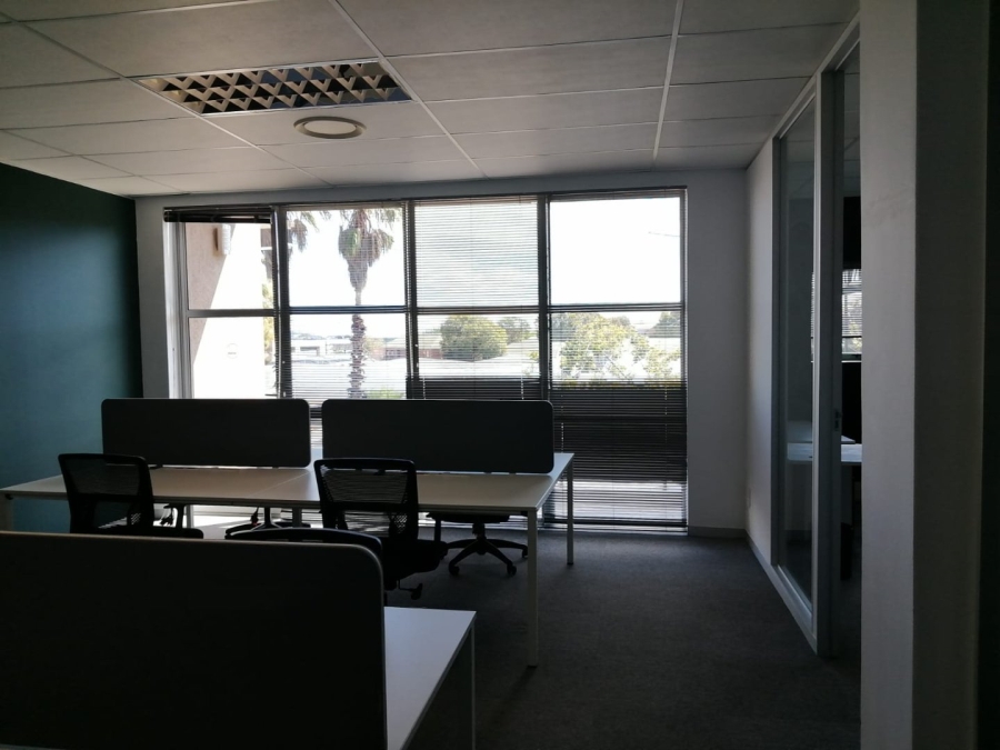 To Let Commercial Property for Rent in Die Hoewes Gauteng