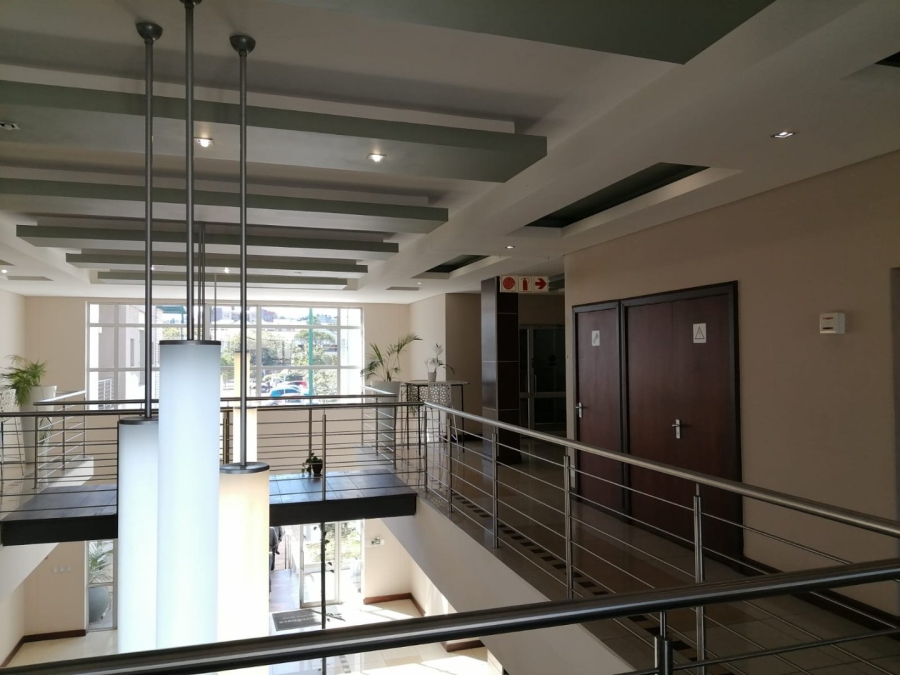 To Let Commercial Property for Rent in Die Hoewes Gauteng