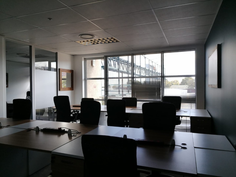 To Let Commercial Property for Rent in Die Hoewes Gauteng