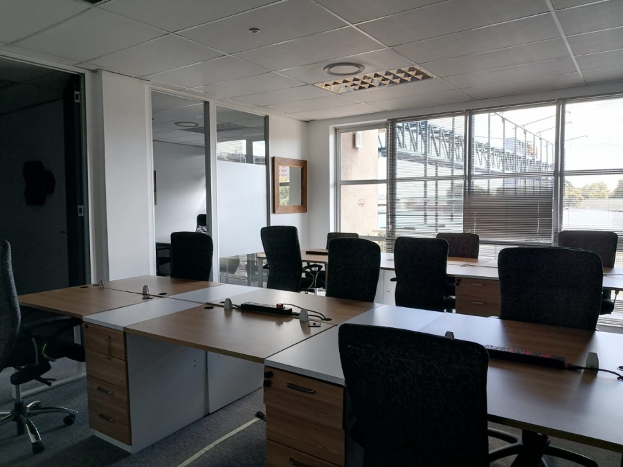 To Let Commercial Property for Rent in Die Hoewes Gauteng