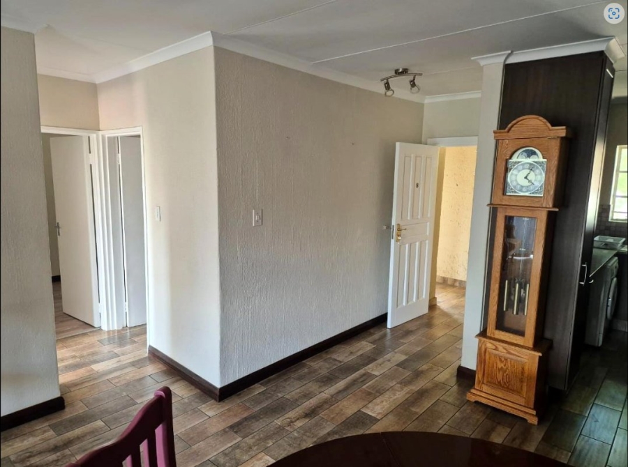 2 Bedroom Property for Sale in Noordwyk Gauteng