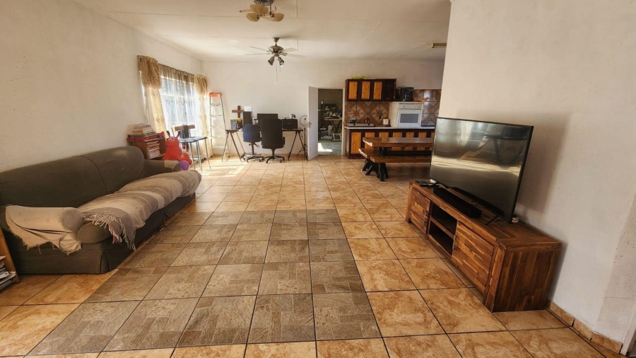 To Let 3 Bedroom Property for Rent in Vaaloewer Gauteng