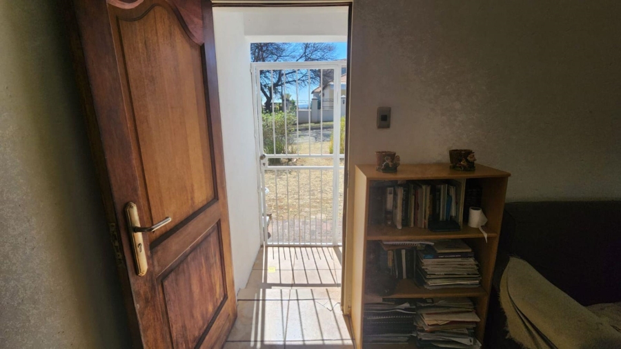 To Let 3 Bedroom Property for Rent in Vaaloewer Gauteng