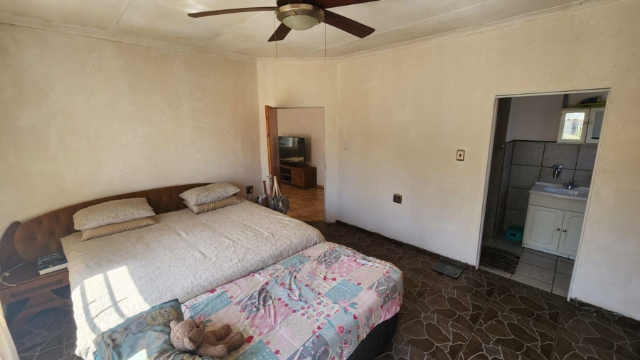 To Let 3 Bedroom Property for Rent in Vaaloewer Gauteng