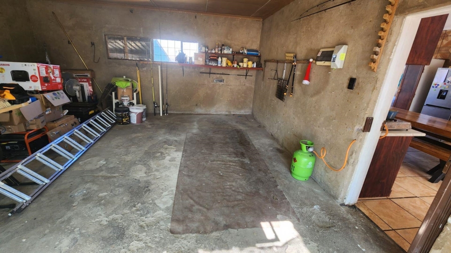 To Let 3 Bedroom Property for Rent in Vaaloewer Gauteng