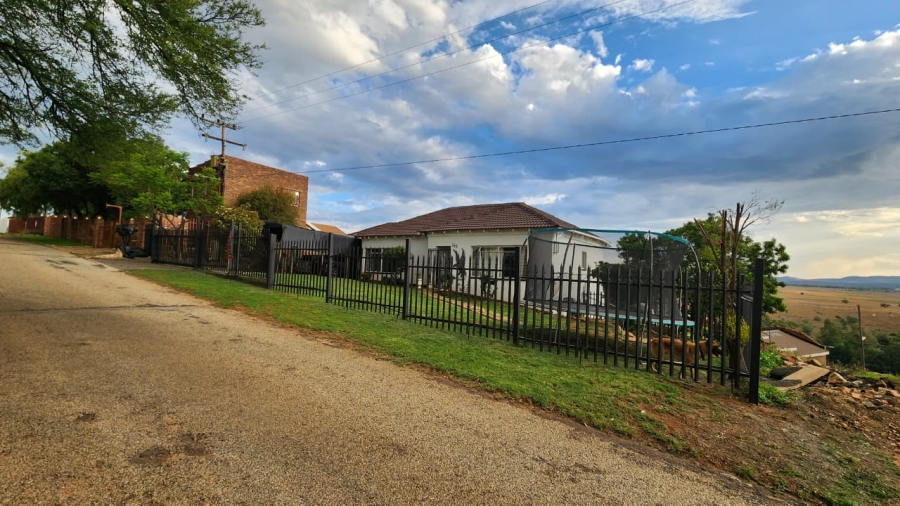 To Let 3 Bedroom Property for Rent in Vaaloewer Gauteng
