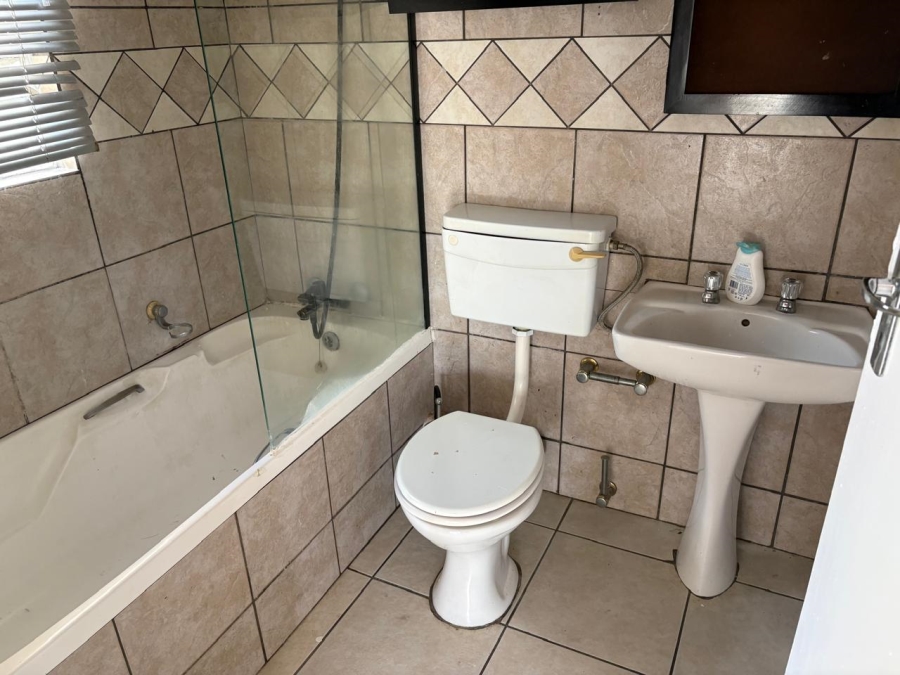 2 Bedroom Property for Sale in Meyersdal Gauteng