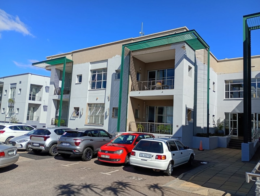 To Let Commercial Property for Rent in Die Hoewes Gauteng